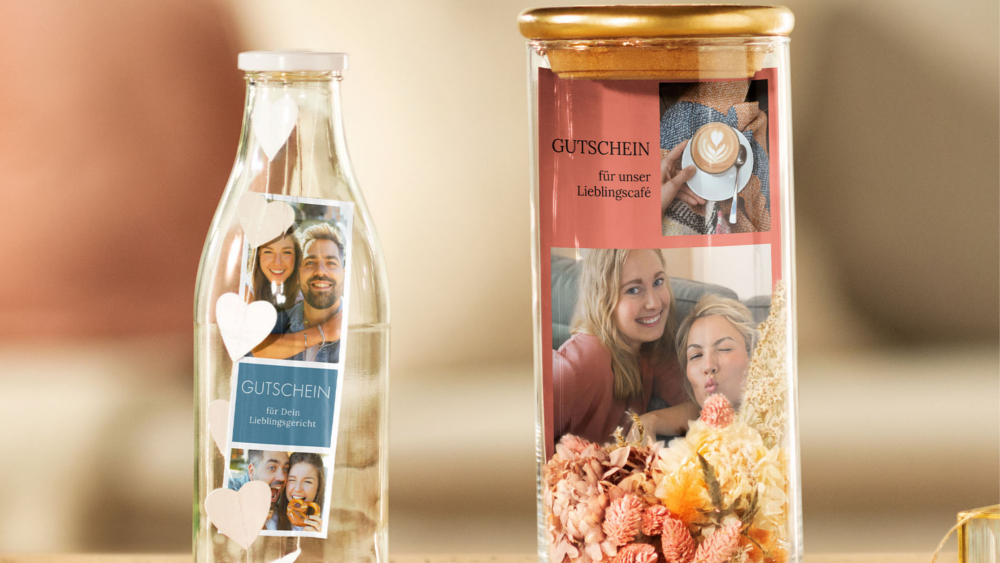 Mit Lieblingsschnappschüssen und etwas Kreativität lassen sich originelle Gutscheine zum Valentinstag gestalten. Foto: DJD/wwwcewede