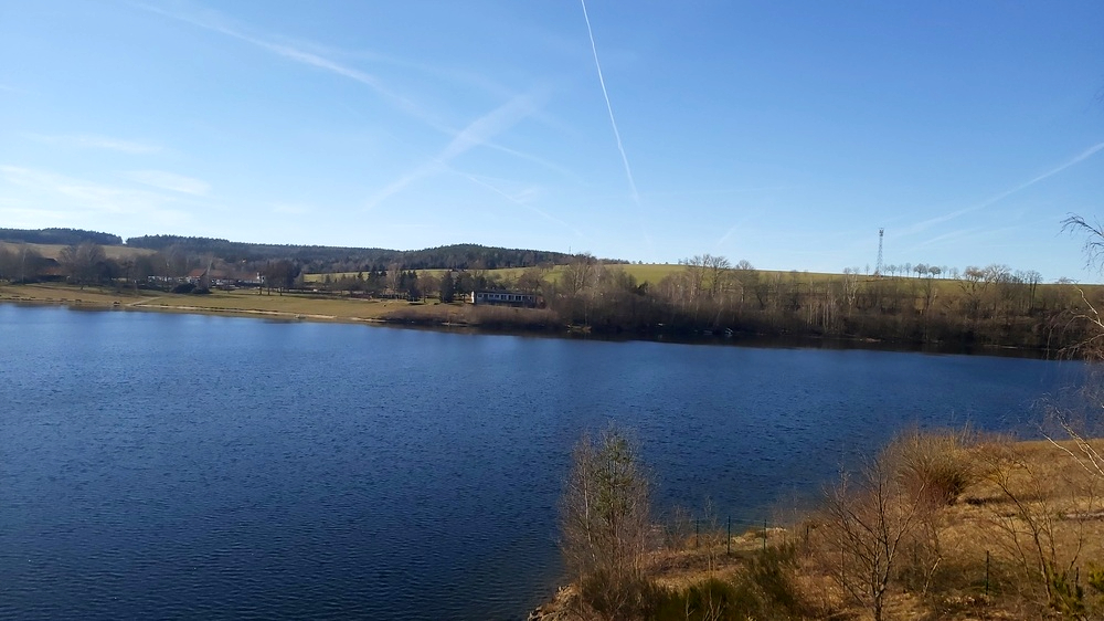 Am Wochenende meist sonnig , wie hier an der Talsperre ;Malter . Foto: MeiDresden,.de