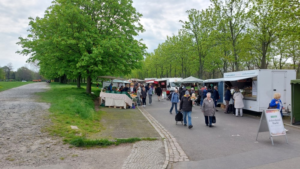 Sachsenmarkt (Lingnermarkt immer Freitags)   Foto: © MeiDresden.de